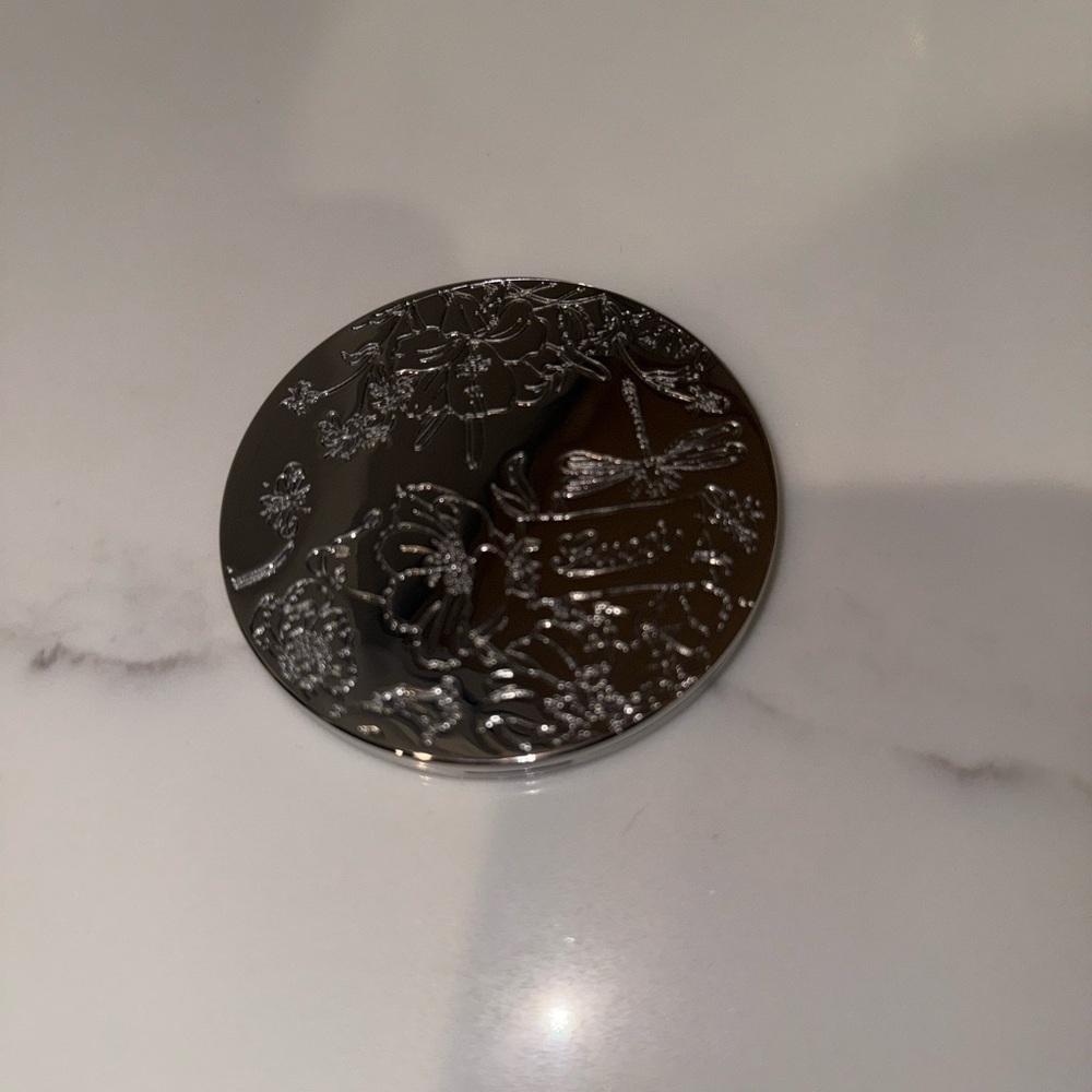 New Gucci Silver Flora Compact Mirror - Picture 6 of 12